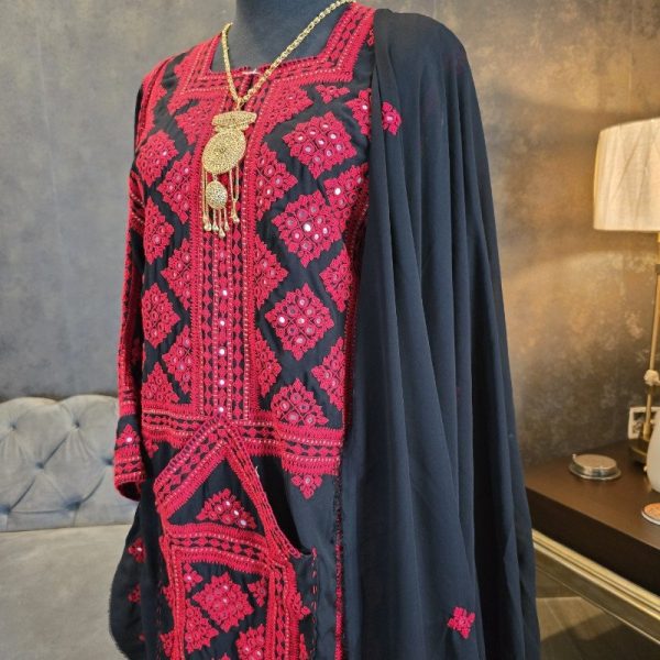Hand made balochi dress | Quetta Doch | Chawar | - Balochi Traditional ...
