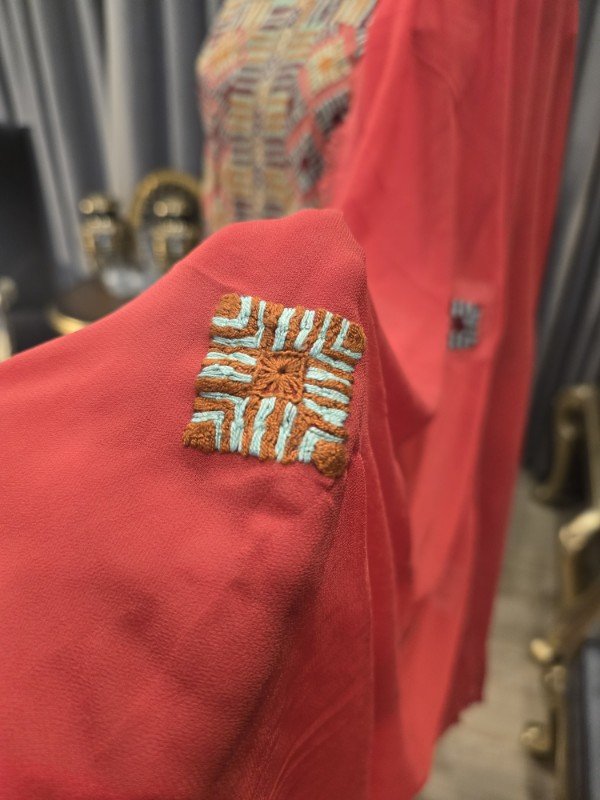 Balochi Mausam doch |Balochi kurta| jalar
⭐Handwork
⭐3 piece
Unstitched
⭐Colour : Coral blush
Length 44 inches
⭐Material: Premium quality Georgette
⭐Cash on delivery across Pakistan
other countries advance payment only.