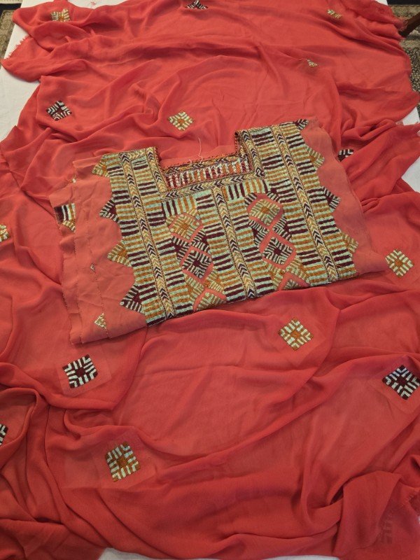 Balochi Mausam doch |Balochi kurta| jalar
⭐Handwork
⭐3 piece
Unstitched
⭐Colour : Coral blush
Length 44 inches
⭐Material: Premium quality Georgette
⭐Cash on delivery across Pakistan
other countries advance payment only.