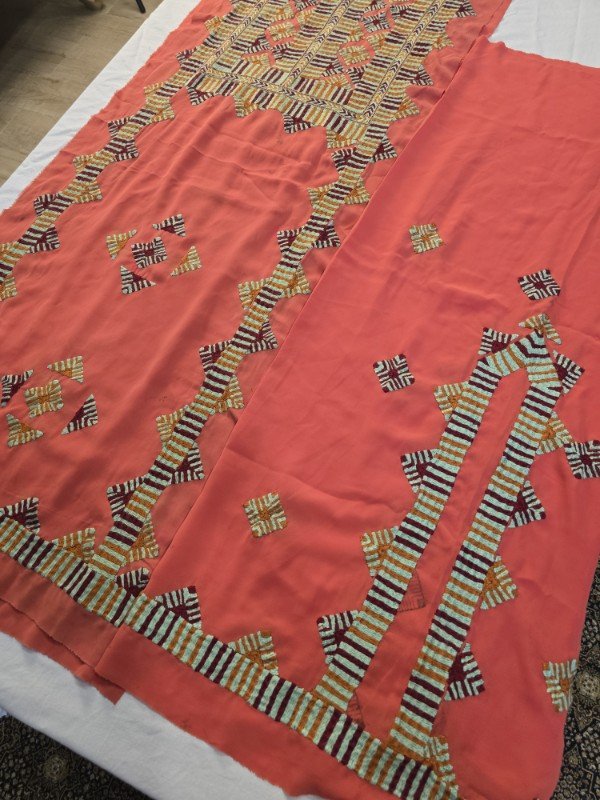 Balochi Mausam doch |Balochi kurta| jalar
⭐Handwork
⭐3 piece
Unstitched
⭐Colour : Coral blush
Length 44 inches
⭐Material: Premium quality Georgette
⭐Cash on delivery across Pakistan
other countries advance payment only.