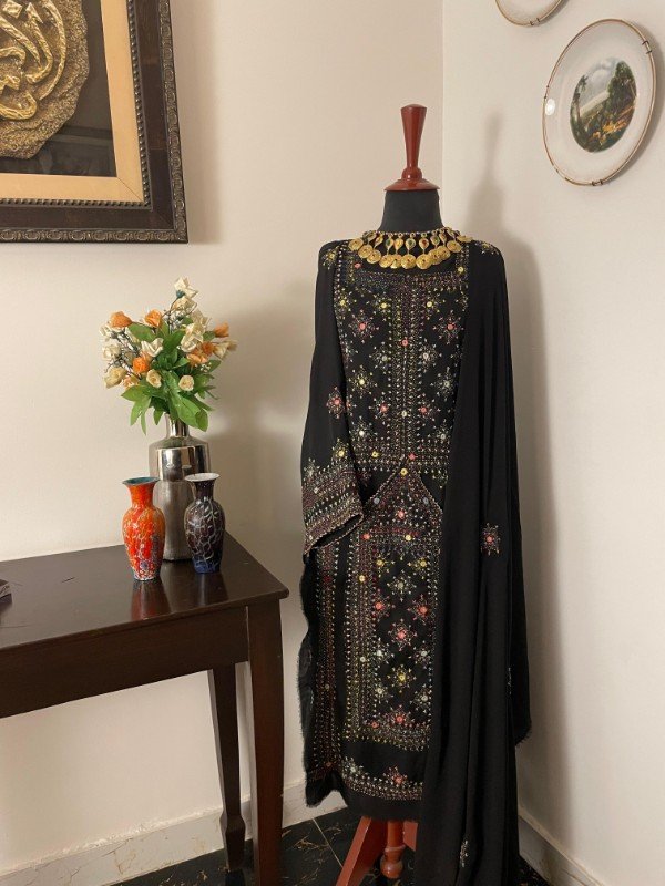 Handmade Balochi Dress | Shoolok Design | Running Stitch