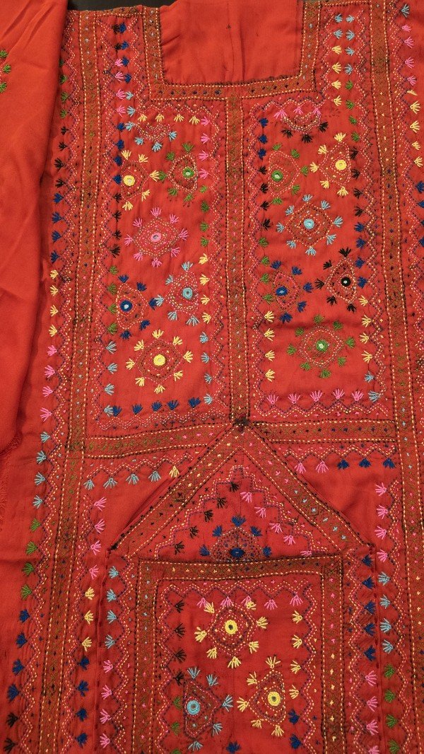 Handmade Balochi Dress – Shoolok Design | Traditional Hand Embroidery - Image 9