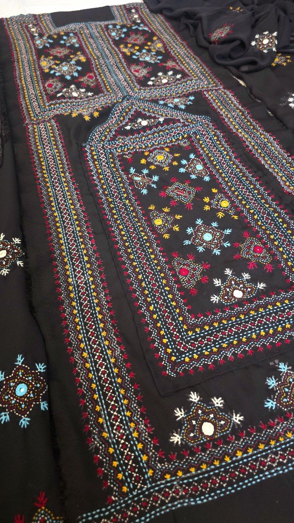 Hand Made Balochi Dress | Shoolok | Running stitch - Image 4