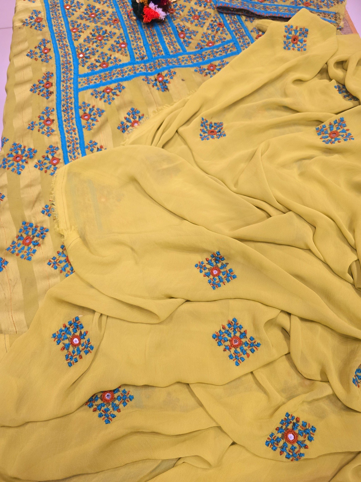 Balochi Bascoti Doch – Traditional Hand-Embroidered Silk Dress | Balochi Traditional Dresses - Image 3