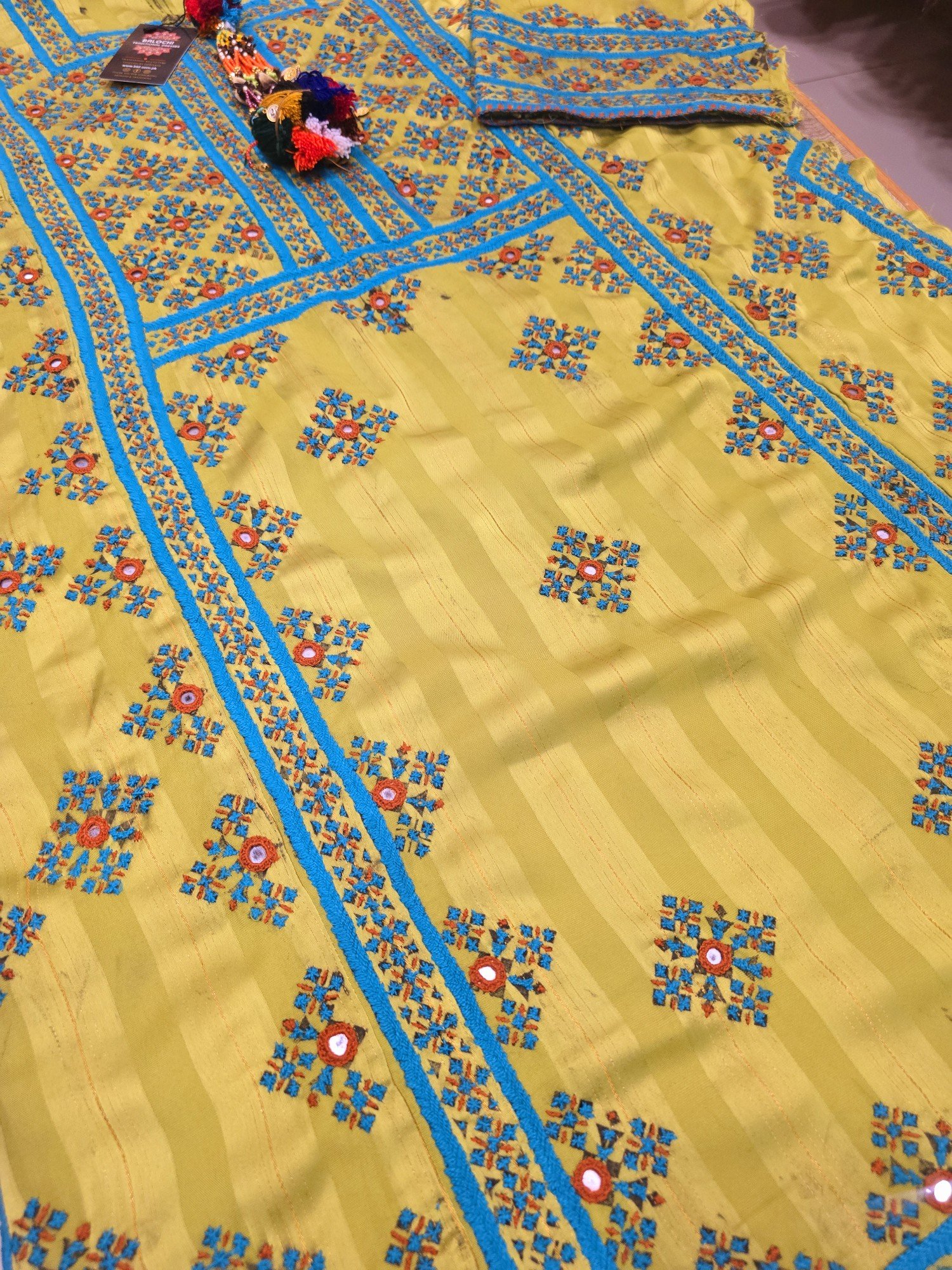 Balochi Bascoti Doch – Traditional Hand-Embroidered Silk Dress | Balochi Traditional Dresses - Image 5